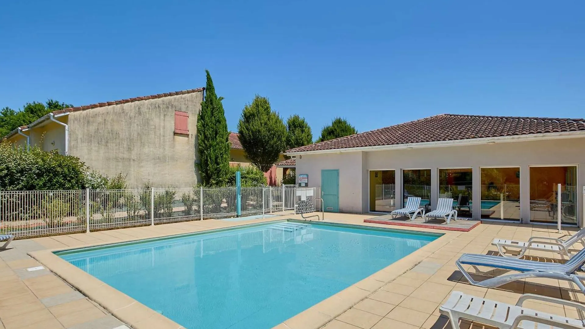 شقة Joli T2 A Barbotan Avec Terrasse Et Jardin - Fr-1-841-32